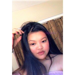 Meet your Posher, Fia